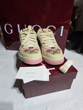 Gucci Beige & Pink GG Canvas Low-Top Sneakers